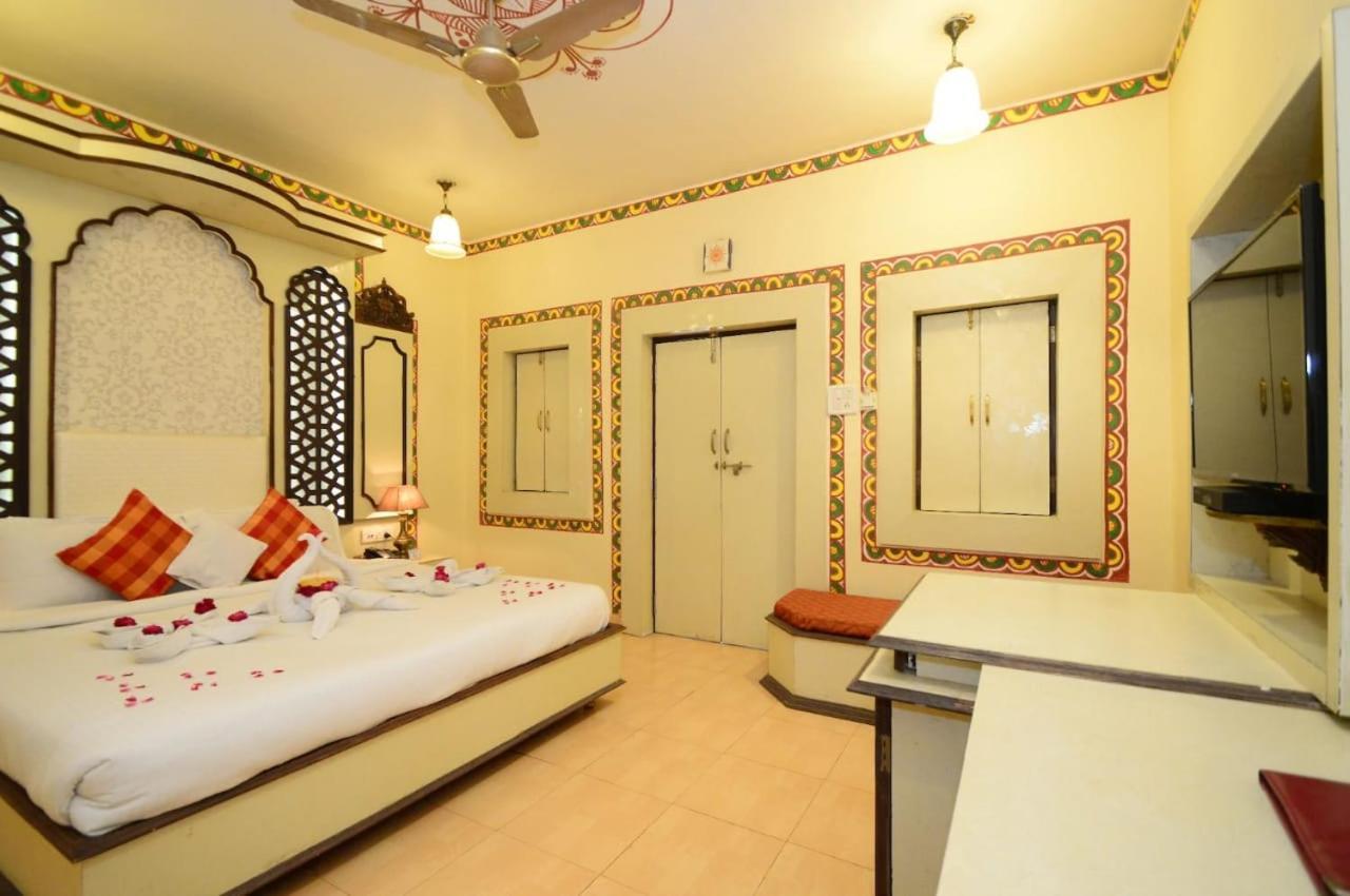 Hotel Chokhi Dhani