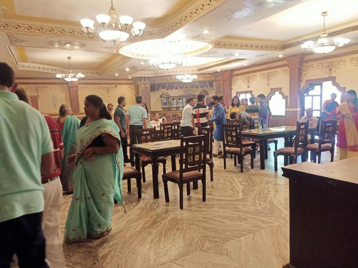 Hotel Chokhi Dhani Indore