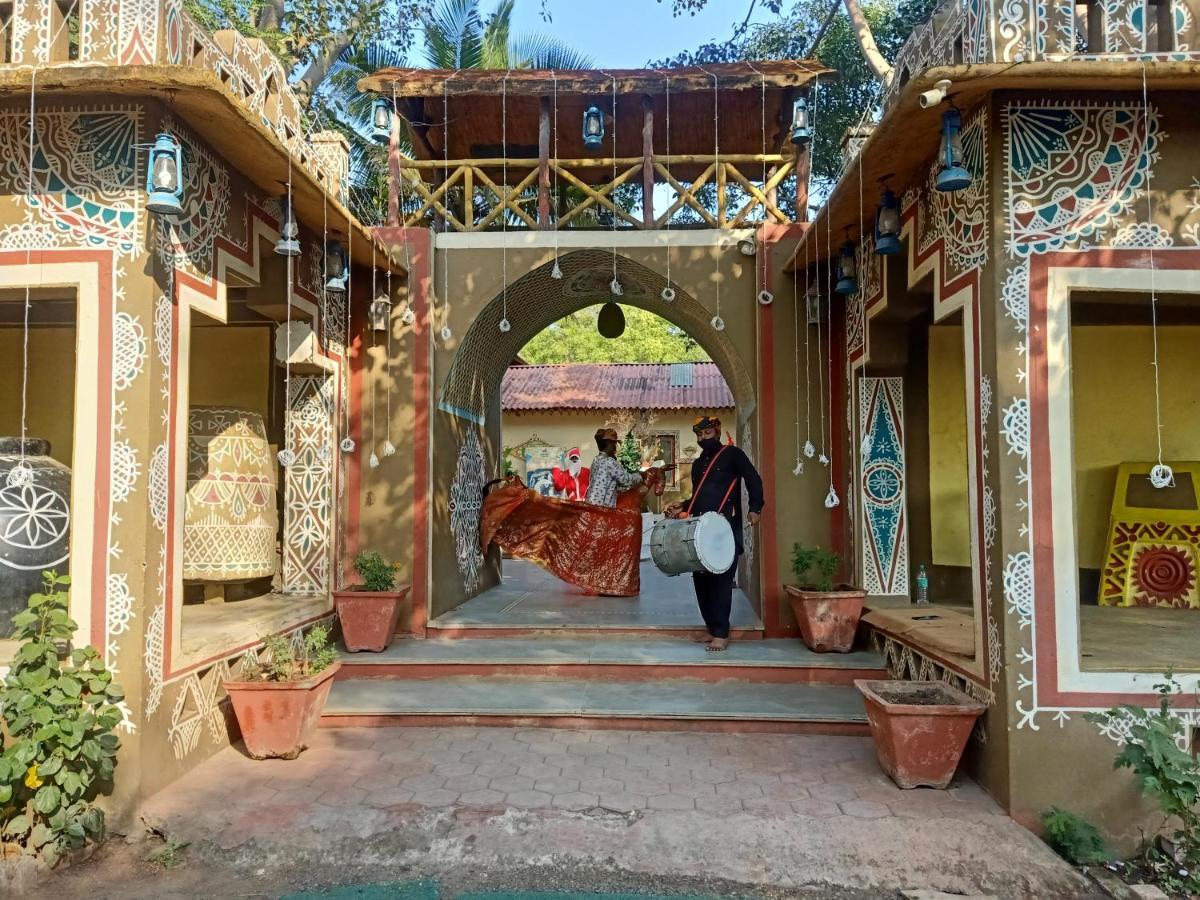 Chokhi Dhani Hotel